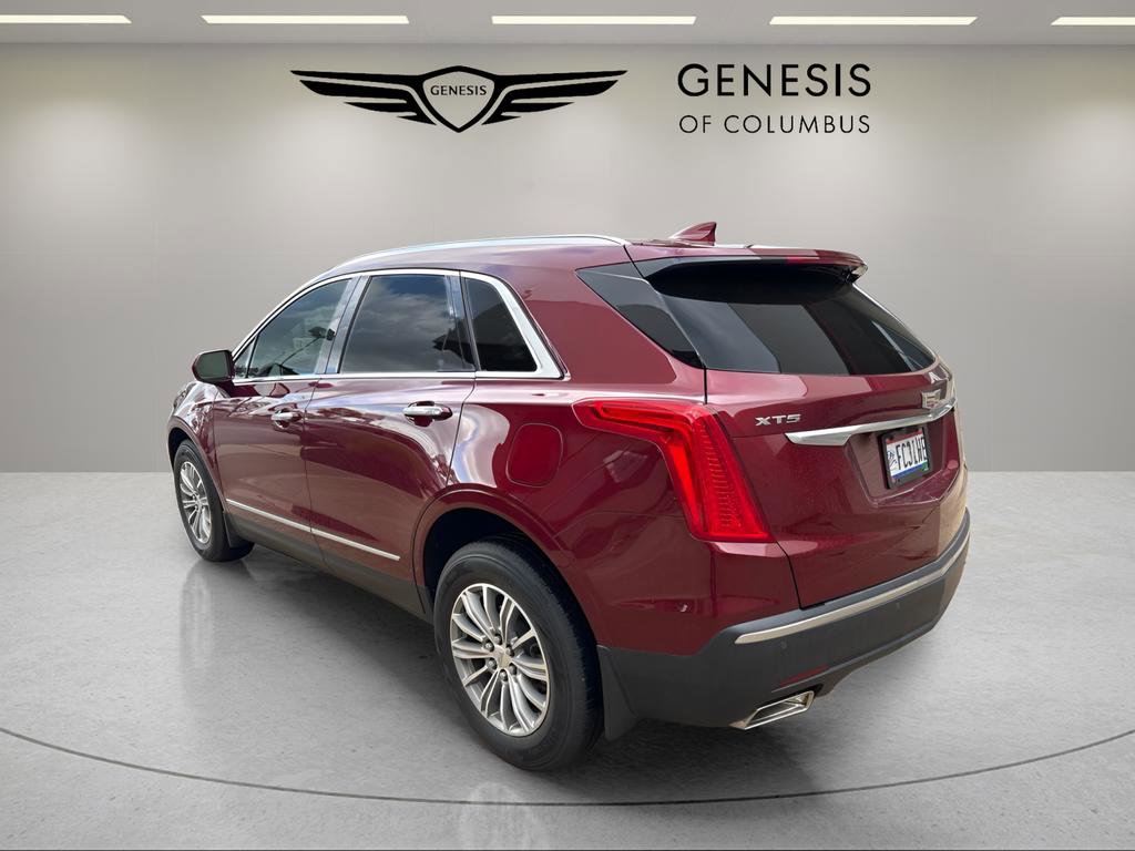 Used 2017 Cadillac XT5 Luxury FWD image 3