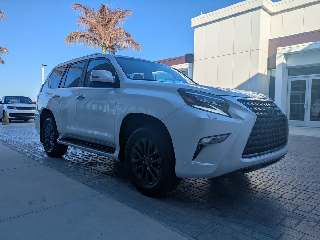 Used 2023 Lexus GX 460 Premium image 3