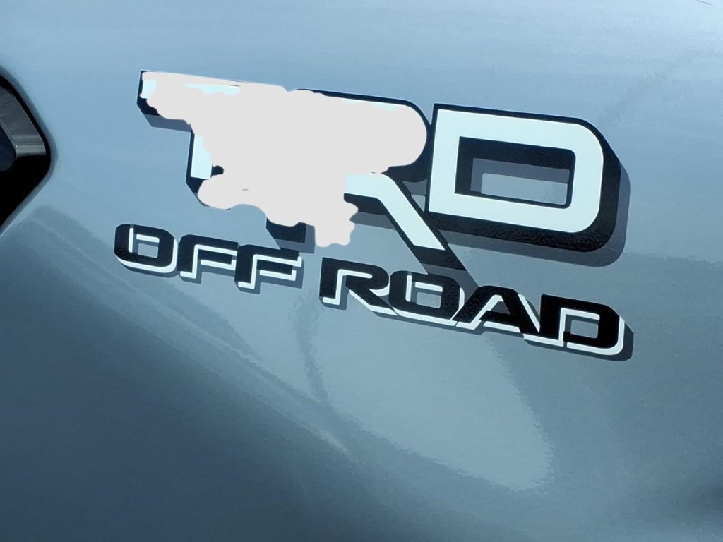 Used 2024 Toyota Tacoma TRD Off-Road AWD/4WD image 9
