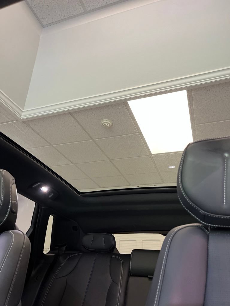Certified 2024 Cadillac Lyriq Luxury AWD/4WD image 19