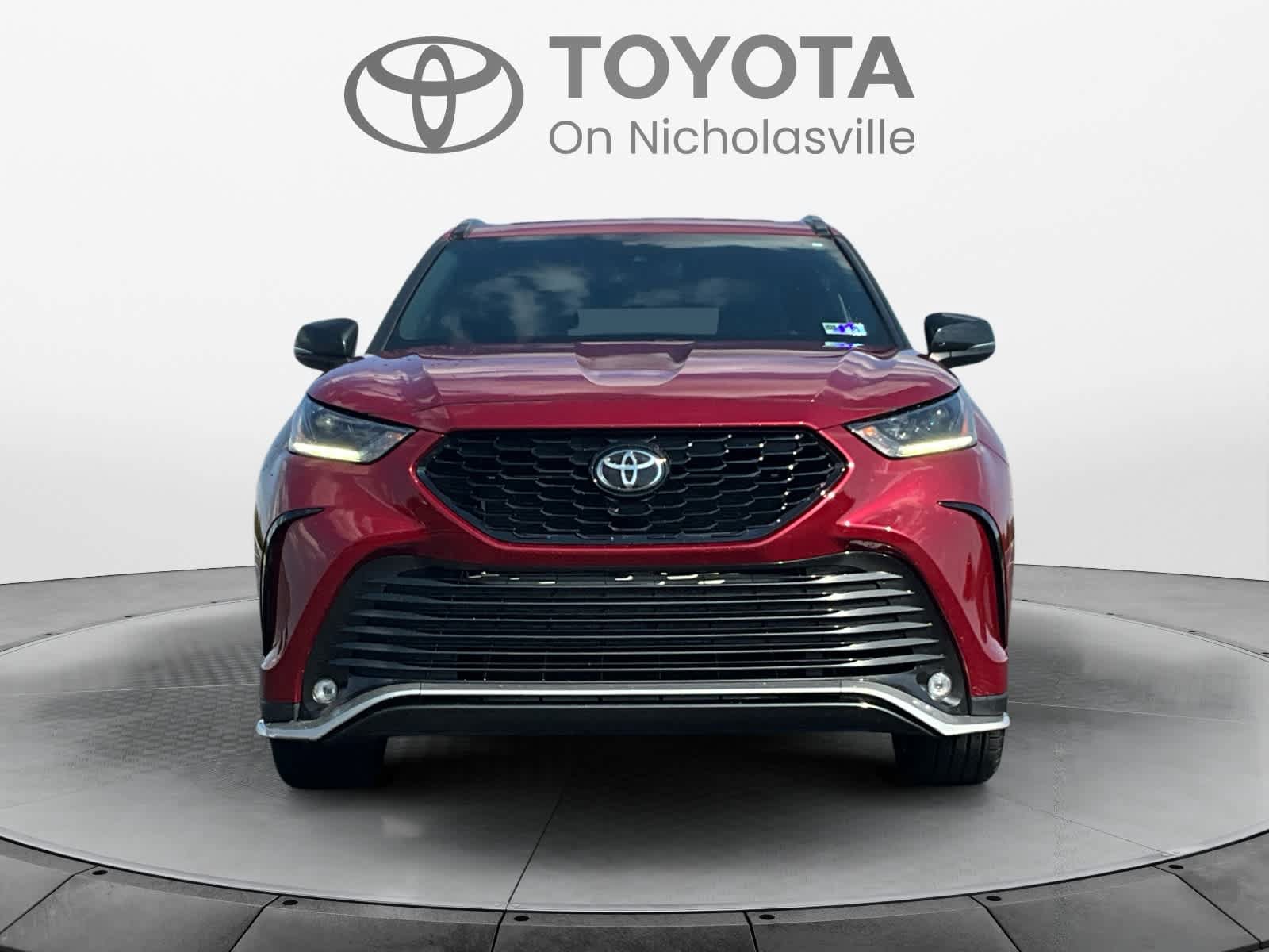 Used 2022 Toyota Highlander XSE AWD/4WD image 8