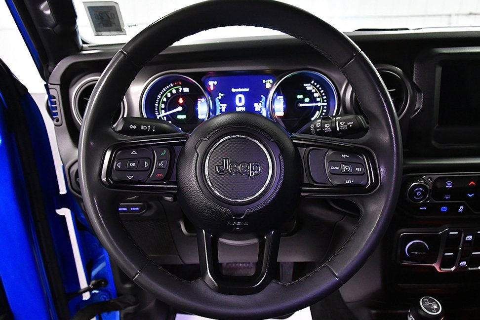 Used 2023 Jeep Wrangler Unlimited image 17