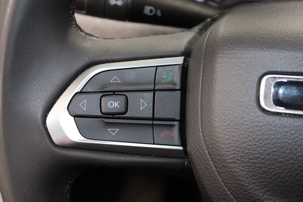 Used 2024 Jeep Compass Latitude image 19