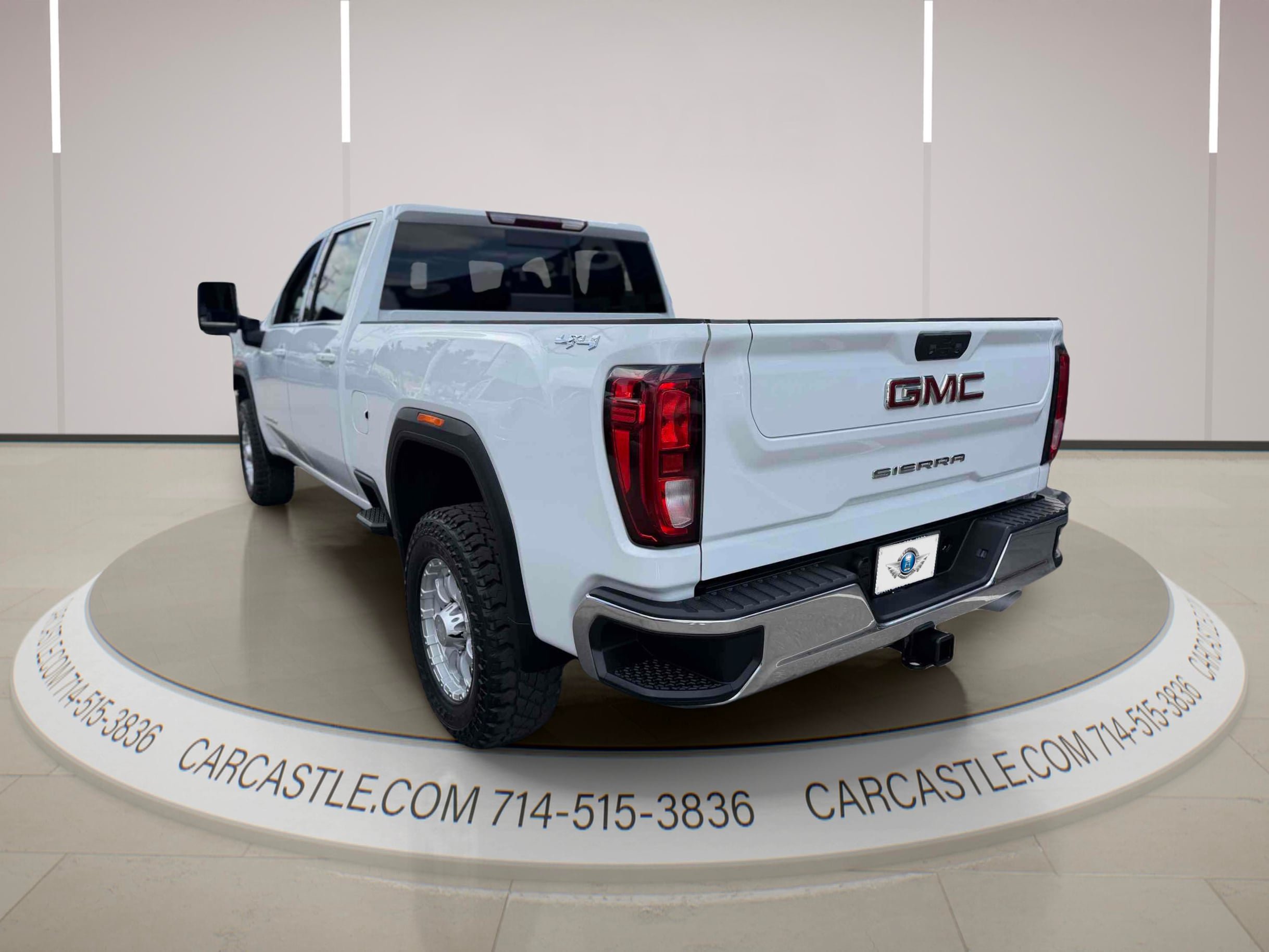Used 2022 GMC Sierra 2500 SLE w/ Preferred Package AWD/4WD image 3