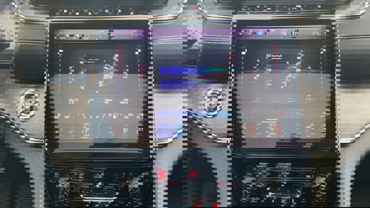 Used 2022 Jeep Grand Cherokee Limited image 13