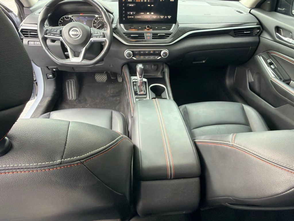 Used 2023 Nissan Altima 2.5 SR w/ SR Premium Package AWD/4WD image 11