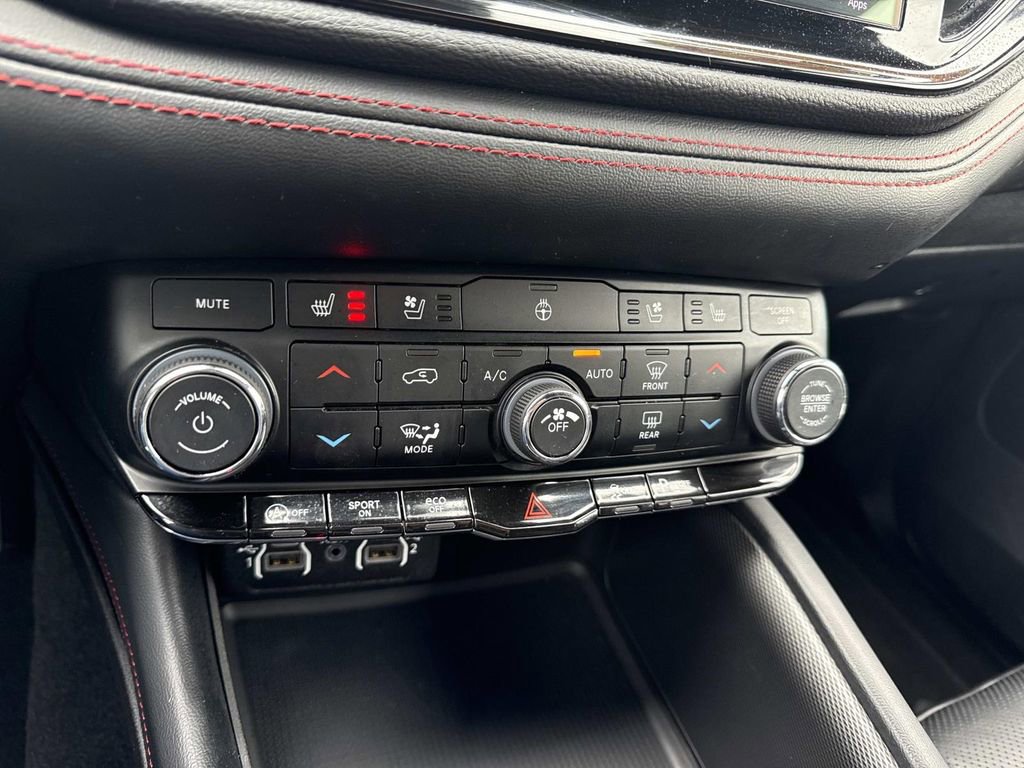 Used 2024 Dodge Durango GT image 25