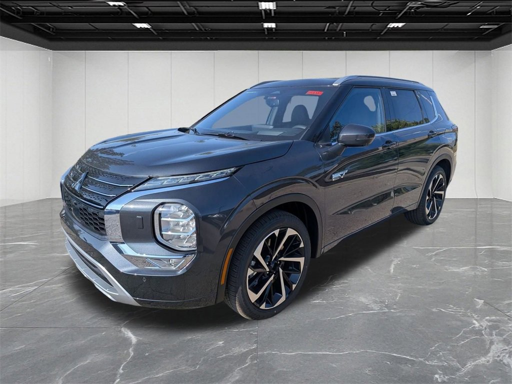 New 2025 Mitsubishi Outlander SEL
