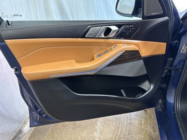 Used 2021 BMW X7 xDrive40i w/ Executive Package image 24