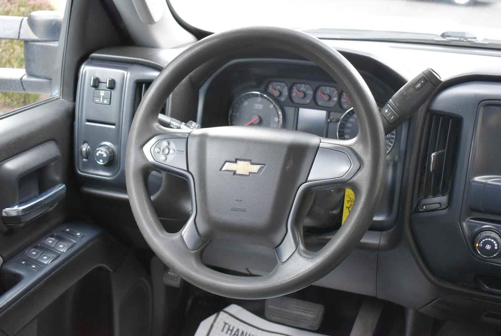 Used 2018 Chevrolet Silverado 3500 W/T RWD image 16