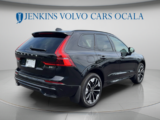 New 2026 Volvo XC60 B5 Plus AWD/4WD image 3