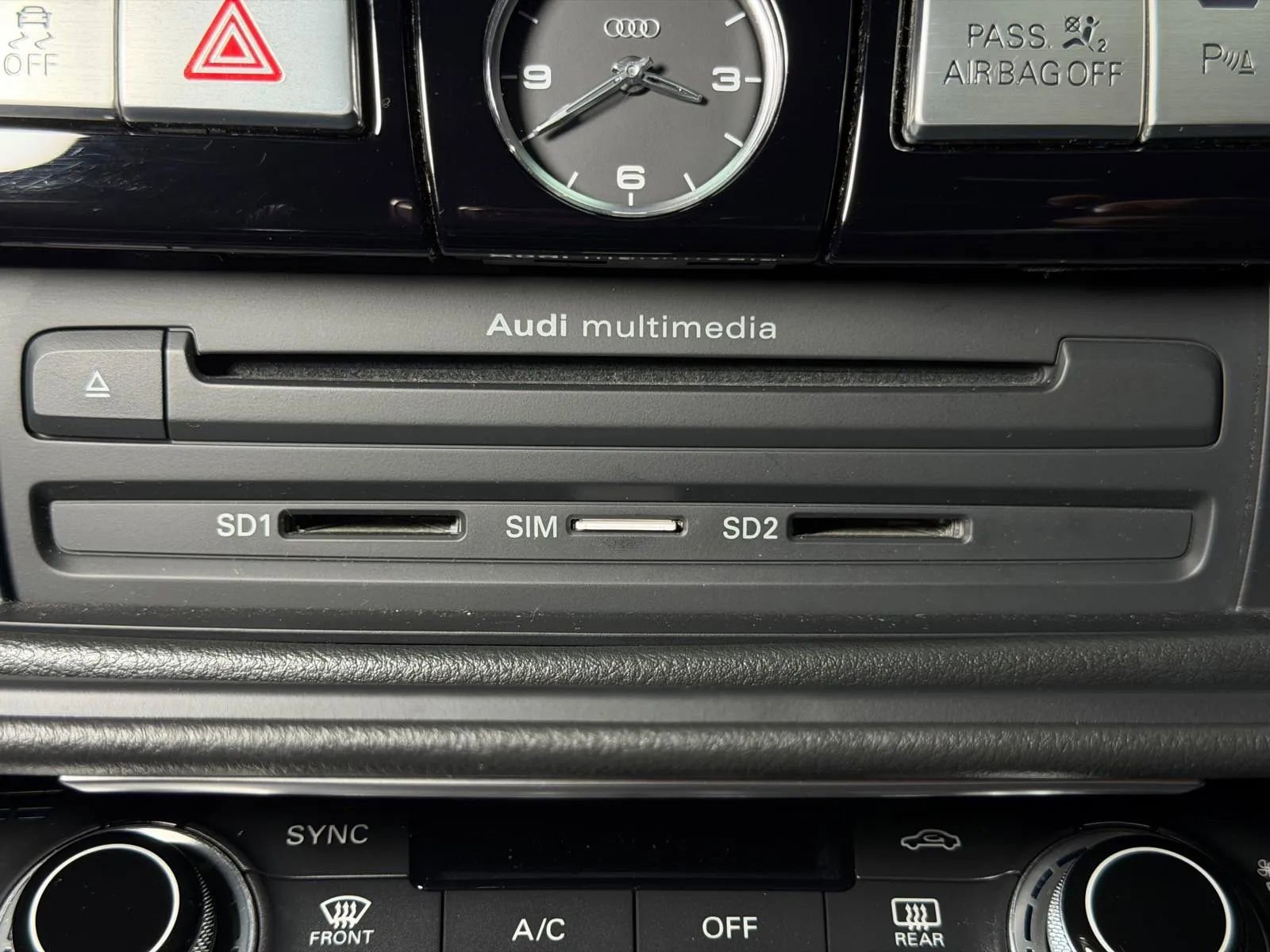 Used 2015 Audi A8 L 4.0T w/ Premium Package image 57