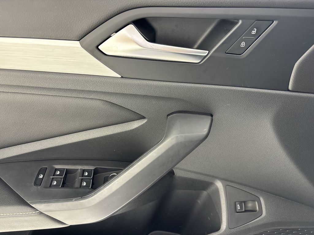 Used 2026 Volkswagen Jetta Sport FWD image 15