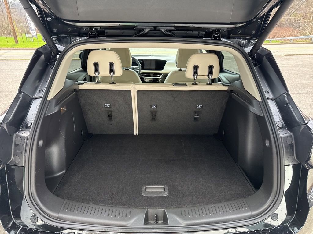 Used 2024 Buick Encore GX Avenir w/ Avenir Convenience Package image 27
