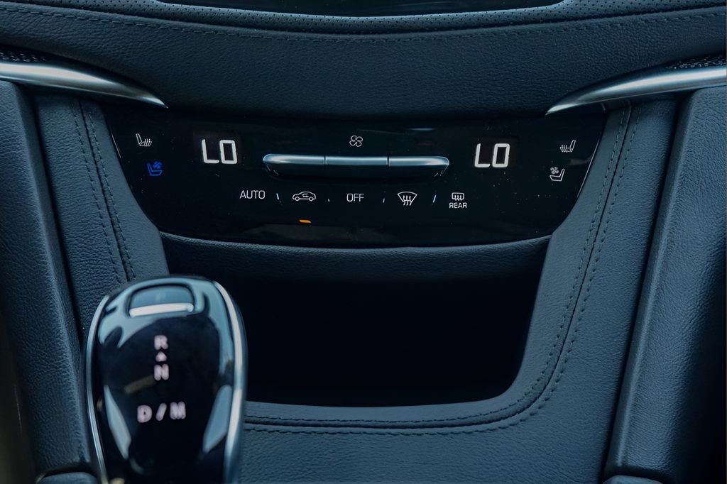 New 2026 Cadillac XT5 Sportv w/ LPO, Onyx Lite Package AWD/4WD image 23