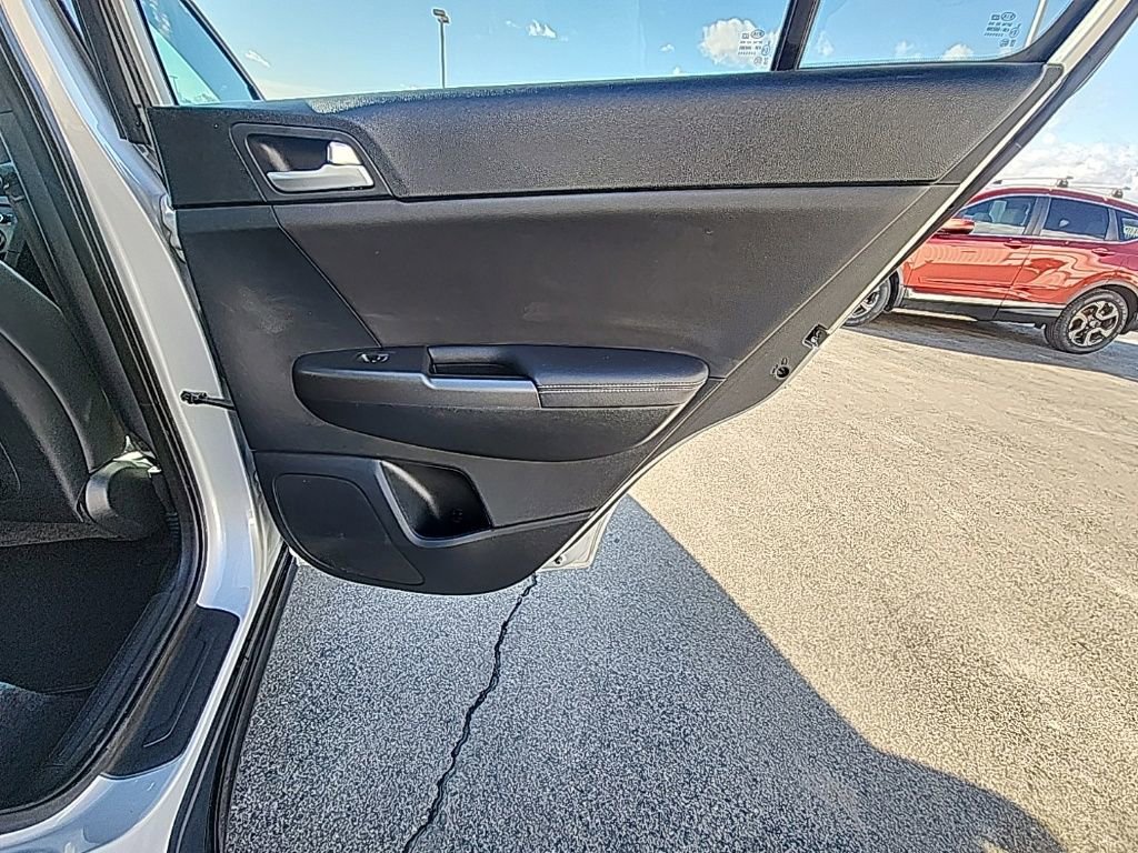Used 2022 Kia Sportage Nightfall Edition image 29