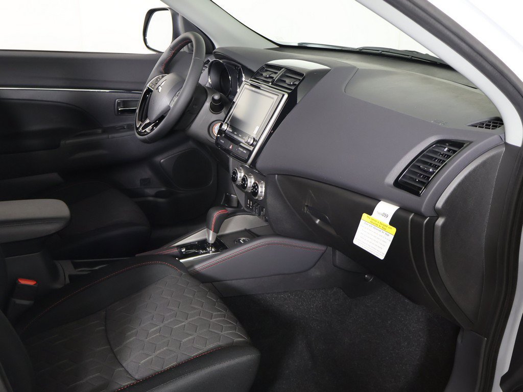 New 2026 Mitsubishi Outlander Sport LE AWD/4WD image 21