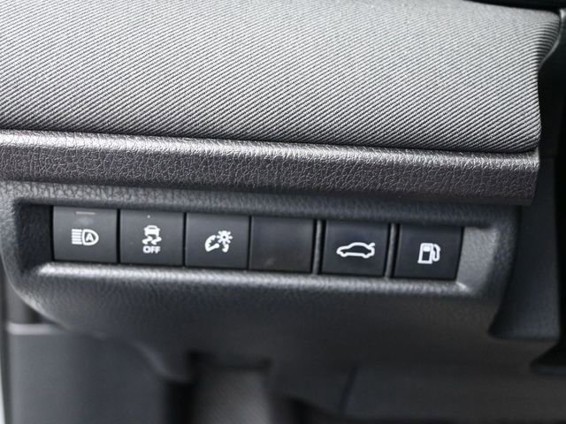 Used 2025 Toyota Camry LE FWD image 18