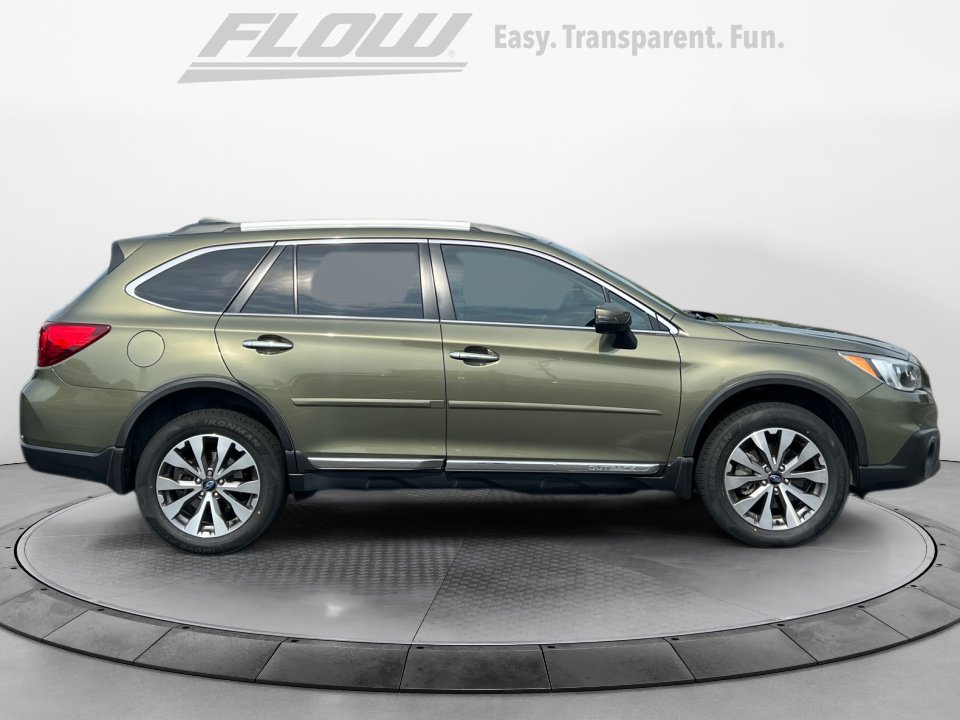 Used 2017 Subaru Outback 3.6R Touring w/ Popular Package #5A AWD/4WD image 10