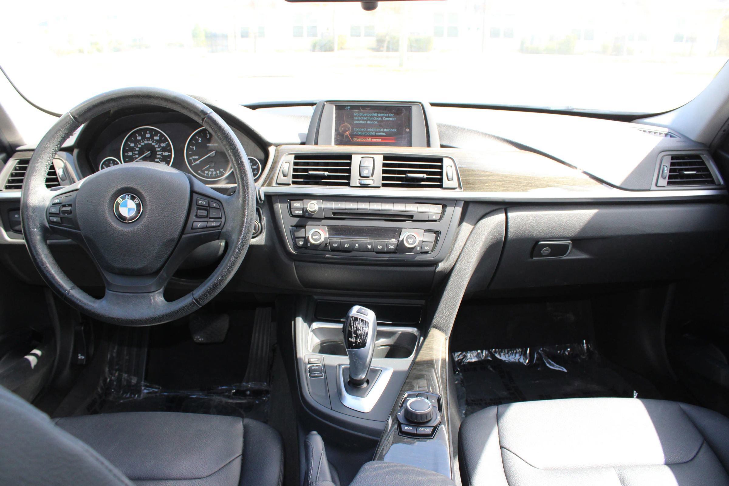 Used 2015 BMW 320i Sedan image 14