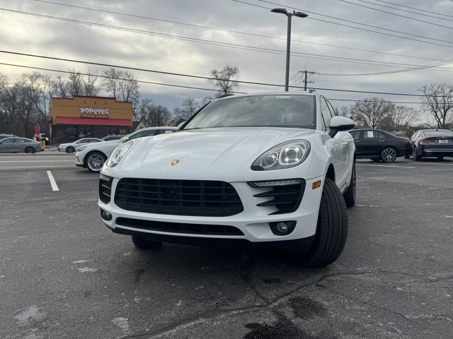 Used 2018 Porsche Macan S w/ Premium Package Plus image 2