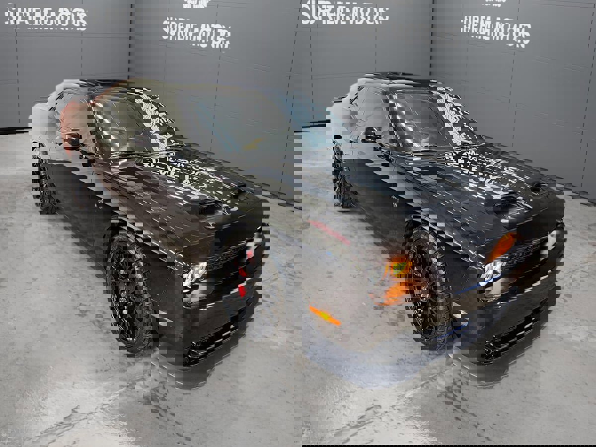 Used 2023 Dodge Challenger SRT Hellcat Redeye image 3