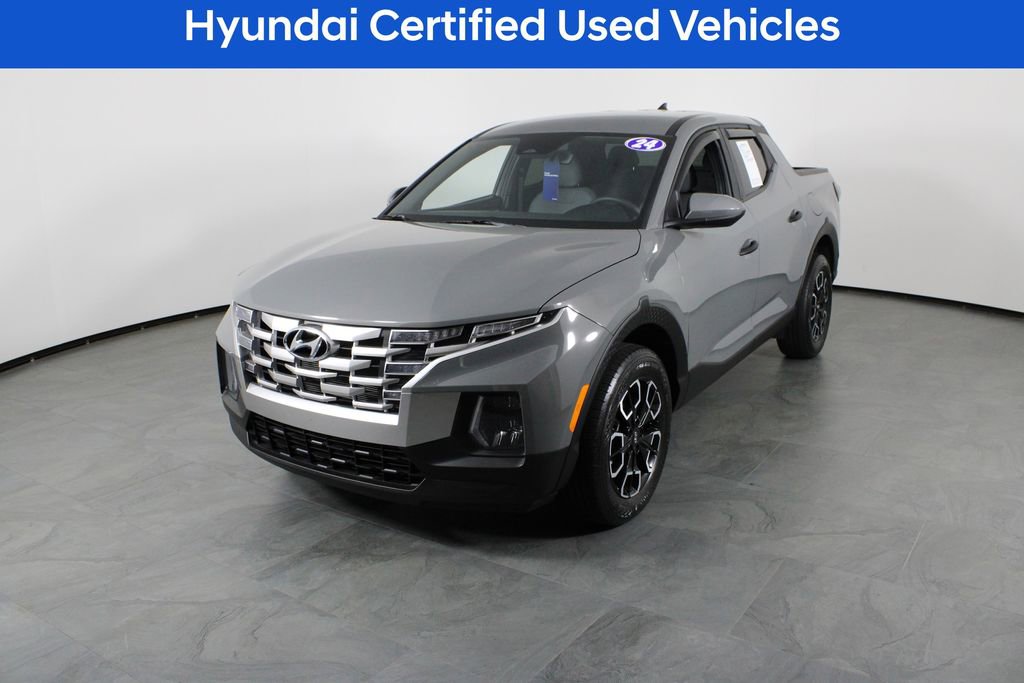 Certified 2024 Hyundai Santa Cruz SE image 2