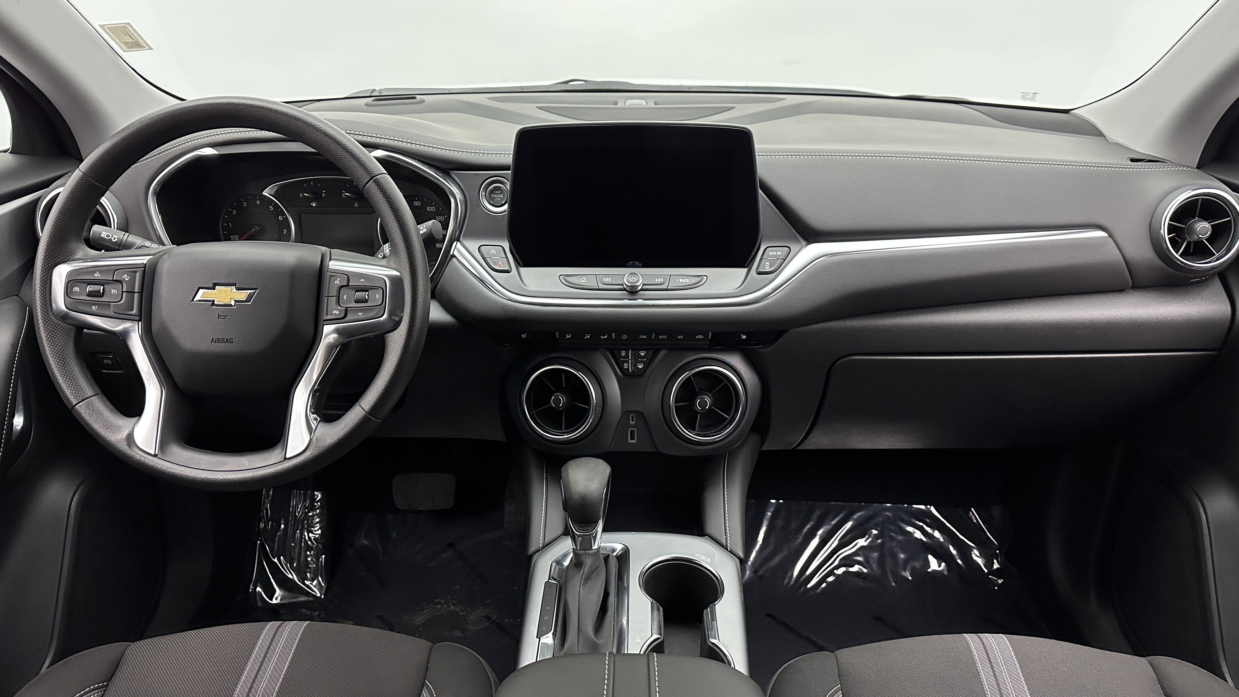 Used 2025 Chevrolet Blazer LT image 25