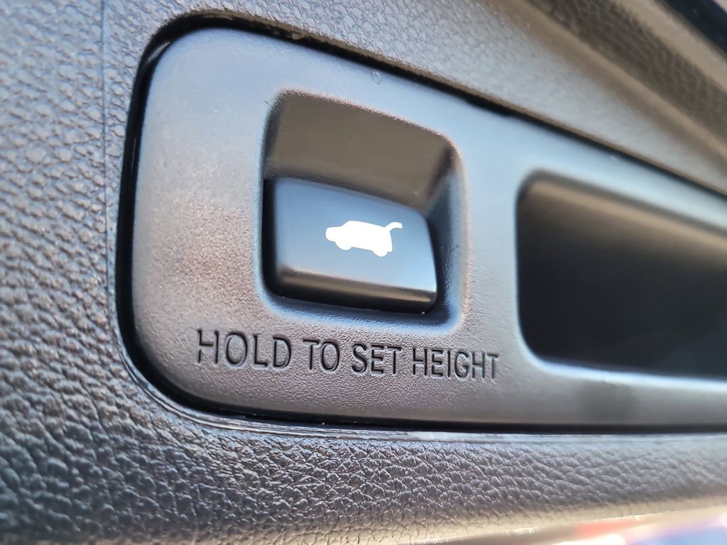 Used 2022 Honda CR-V Touring image 9