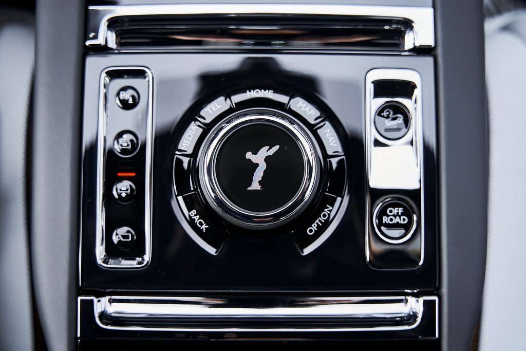 Used 2026 Rolls-Royce Cullinan image 73