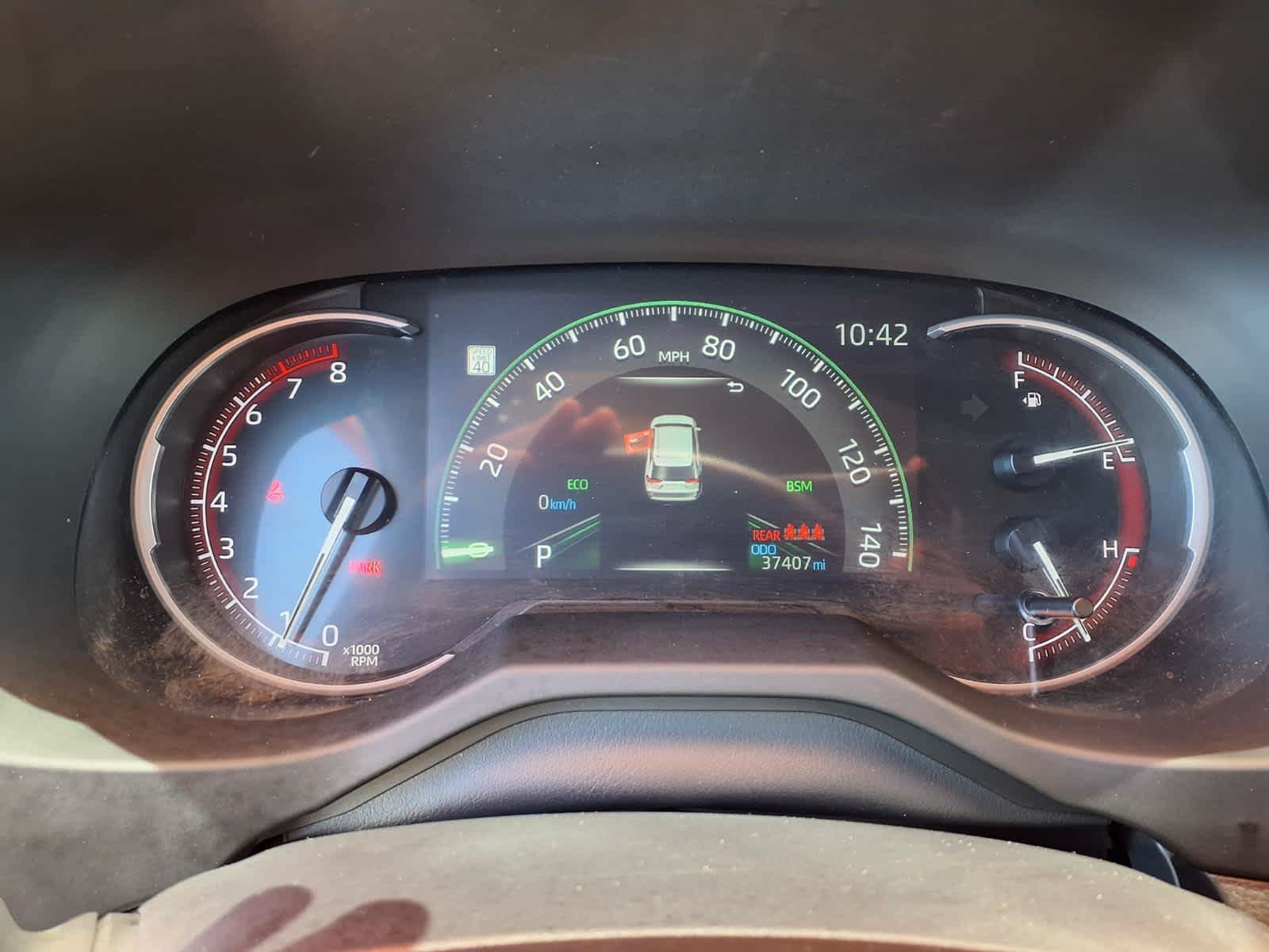 Certified 2025 Toyota RAV4 XLE FWD image 18