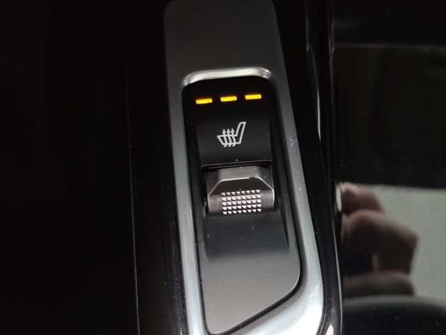 Used 2023 Kia Sorento SX AWD/4WD image 7