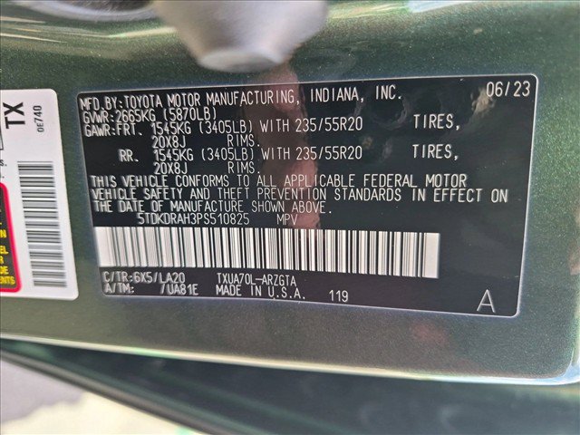 Used 2023 Toyota Highlander Platinum FWD image 28
