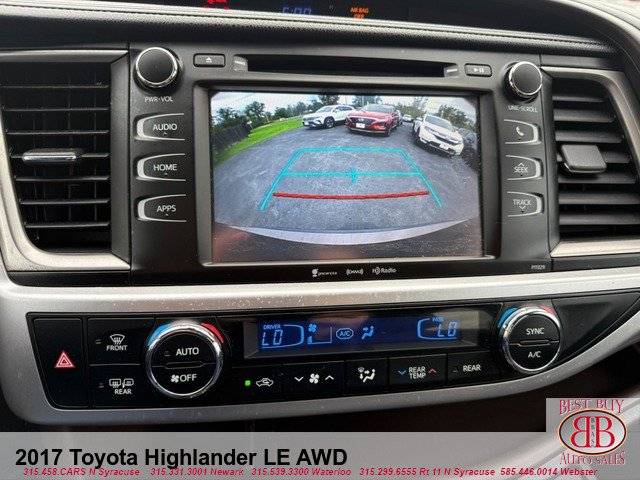 Used 2017 Toyota Highlander Plus AWD/4WD image 18