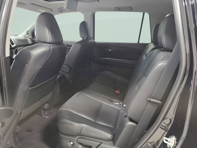 Used 2018 Honda Pilot Touring image 24