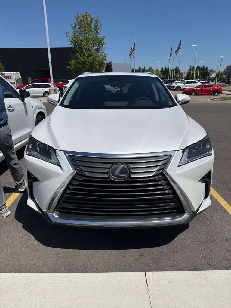 Used 2018 Lexus RX 350 AWD w/ Premium Package image 2