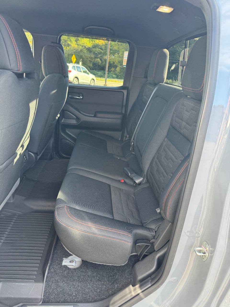 Used 2022 Nissan Frontier PRO-4X image 13