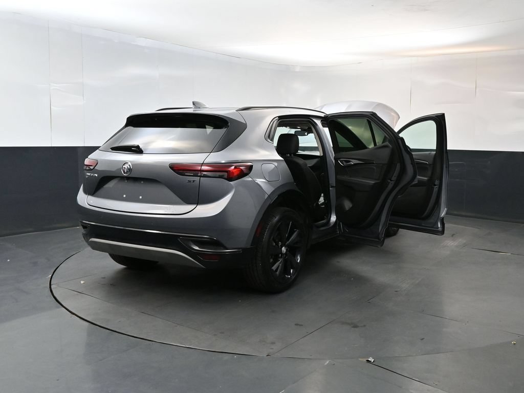 Used 2021 Buick Envision Essence w/ Sport Touring Package AWD/4WD image 29