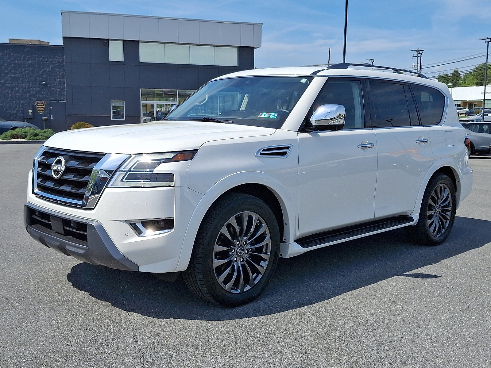 Certified 2024 Nissan Armada Platinum w/ Captain's Chairs Package image 3