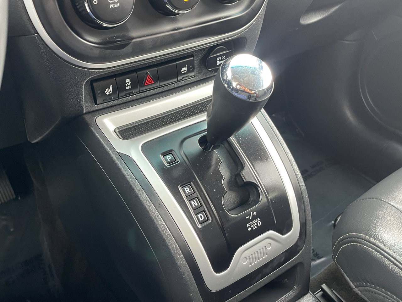 Used 2016 Jeep Compass Latitude image 18