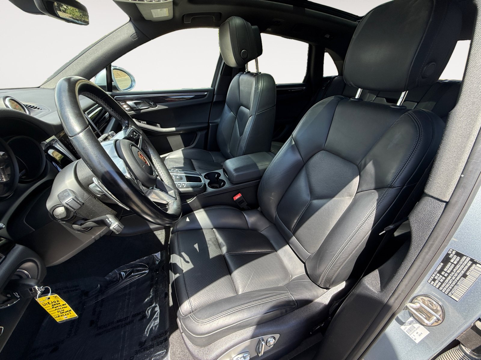 Used 2020 Porsche Macan AWD/4WD image 10