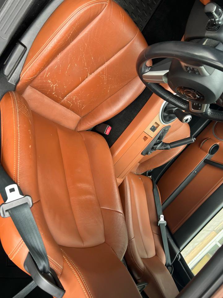 Used 2006 MAZDA MX-5 Miata Grand Touring RWD image 9