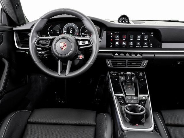 Used 2025 Porsche 911 Carrera 4 GTS image 18