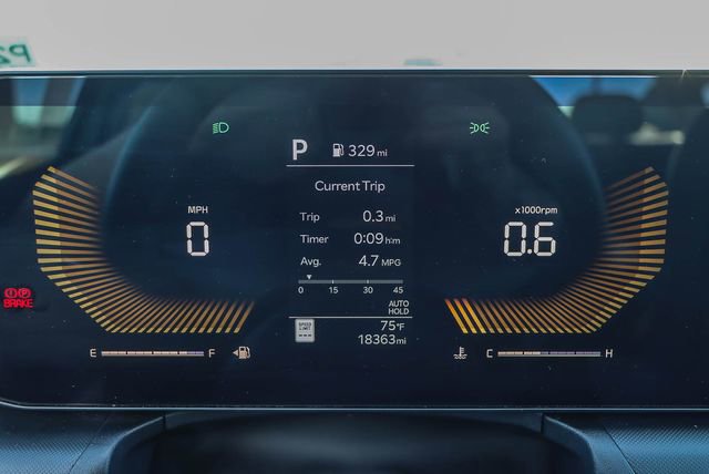 Used 2025 Kia K4 LXS image 25