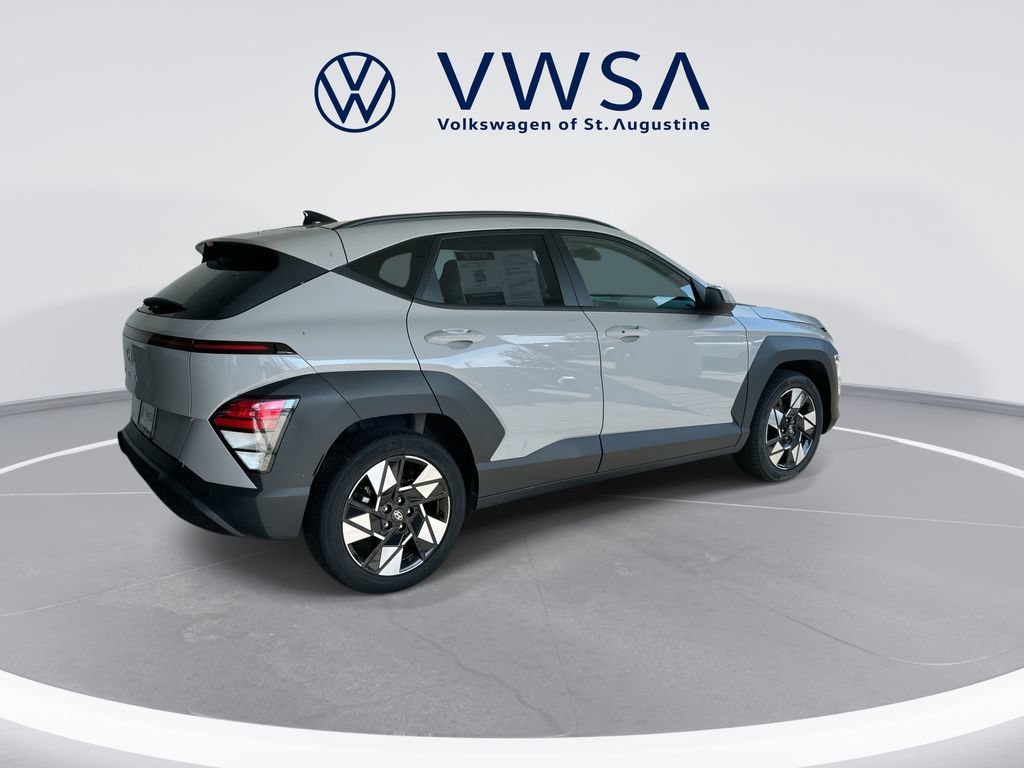 Used 2024 Hyundai Kona SEL FWD image 7