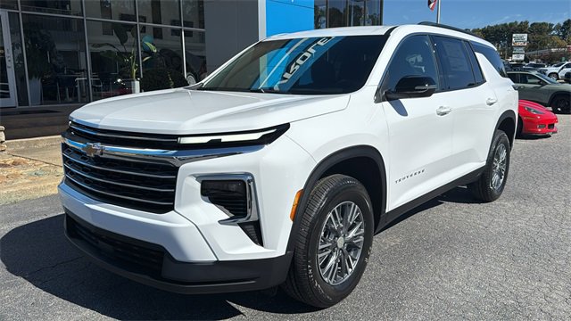 New 2026 Chevrolet Traverse LT w/ LPO, Floor Liner Package