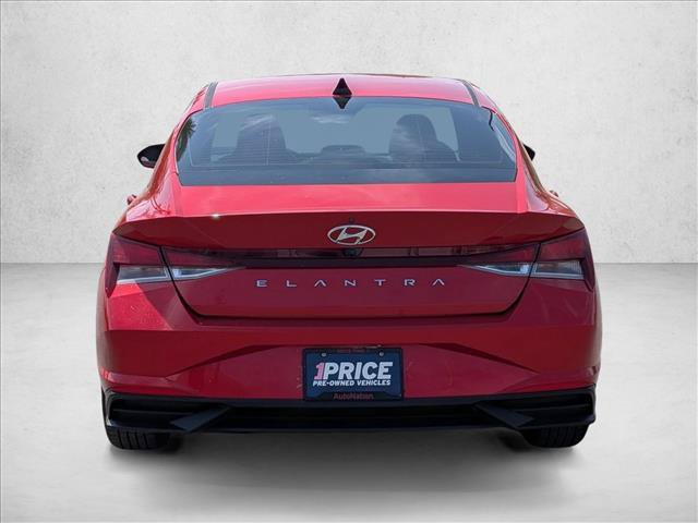 Used 2021 Hyundai Elantra SEL w/ Convenience Package FWD image 7