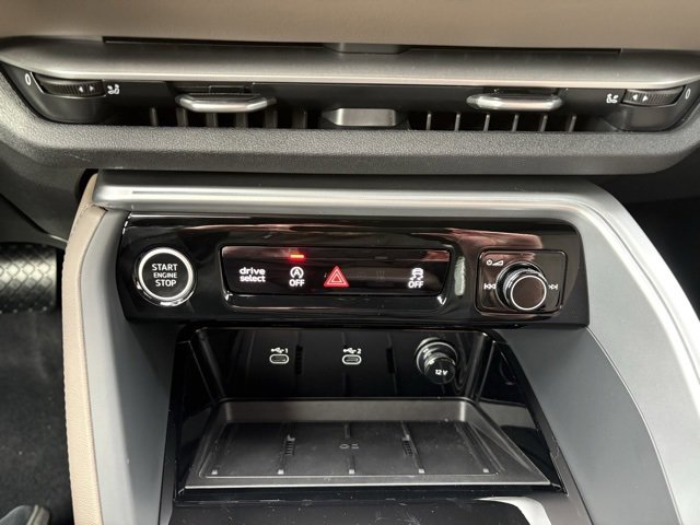 New 2025 Audi Q5 Premium Plus image 30