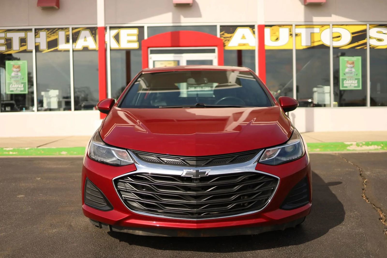 Used 2017 Chevrolet Cruze Premier FWD image 2