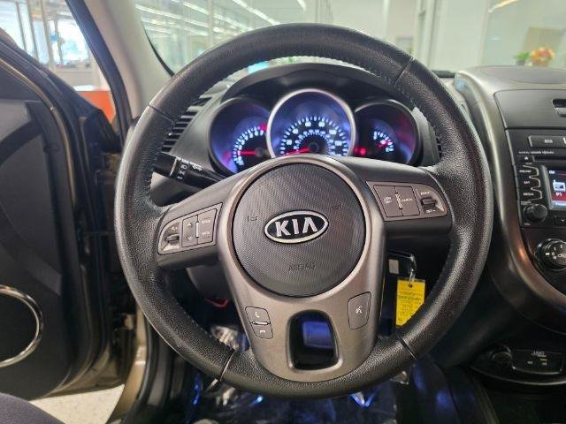 Used 2012 Kia Soul + w/ Audio Pkg FWD image 16